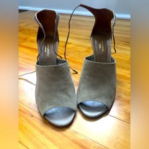 Excellent condition Aquazzura firenze taupe suede ankle tie heels size 37
